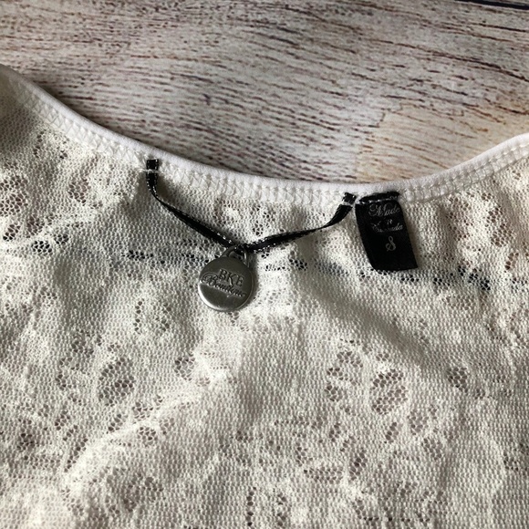 BKE Off White Sheer Lace Tank Top Size S - Picture 2 of 6